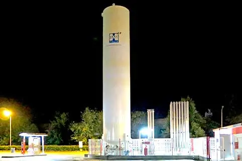 Stazione L-GNC serbatoio verticale